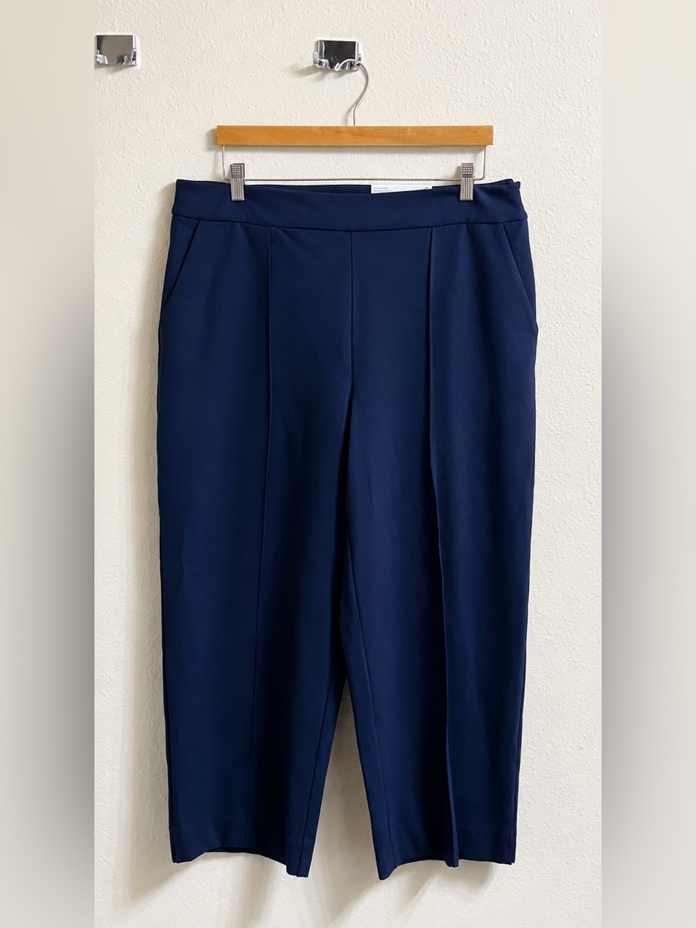 NWT Liz Claiborne High Rise Ankle Pants Navy Size 16 Stretch Pull-On Career